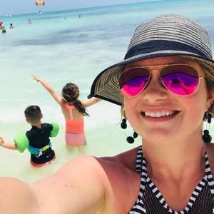 Meet your Posher, L-inda